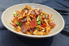萝卜干炒腊肉