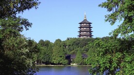 杭州西湖雷峰塔
