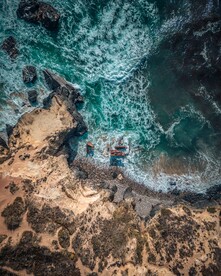 海边礁石