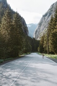 峡谷道路