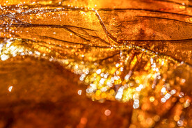 琥珀金磨砂金属质感背景