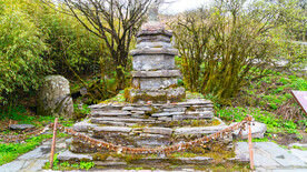 贵州铜仁梵净山僧塔