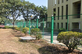 学校隔离栏