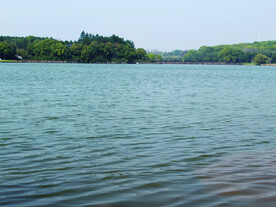 水   湖  
