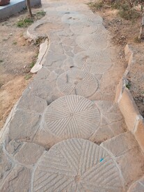 石磨小路