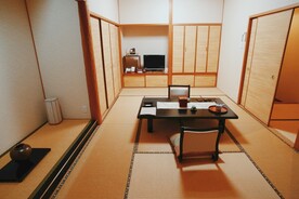 日式酒屋内景