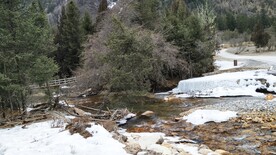 冬天山林雪景