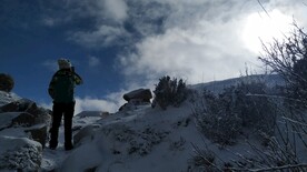 雪山和登山者