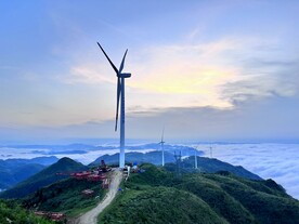 天空中的风车