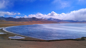 冬季冰湖景