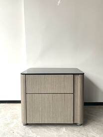 床头柜
