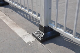 道路护栏底座细节