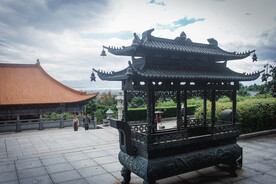 香炉