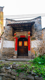 贵州镇远古镇古巷道民居大门