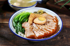 五花肉盖饭 叉烧肉盖饭