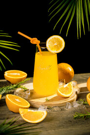 橙汁  橙子 果汁 鲜榨