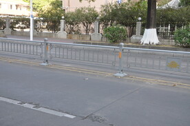 道路护栏