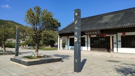 伊芦山梅园灯柱