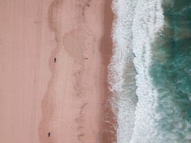 航拍海滩海边