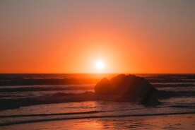 海上日出