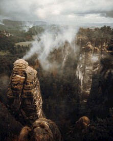 云海山岩风景