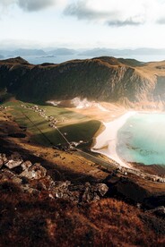 平原和山脉风景