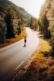 山路滑行者