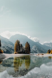 山水湖景