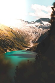 山水湖景