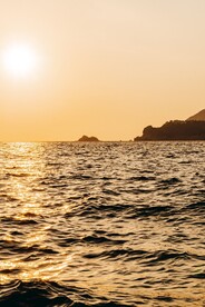 日出山水风景