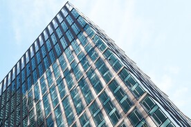仰拍楼宇