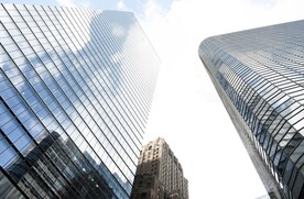 仰拍楼宇