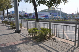 道路护栏