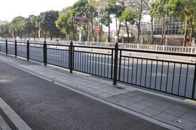 道路护栏