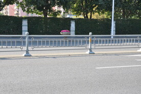 道路护栏