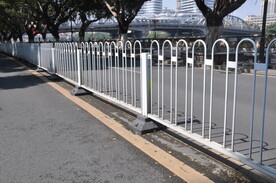 道路护栏
