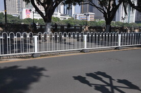 道路护栏