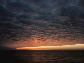 海面夕阳