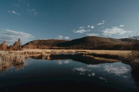 山水湖景