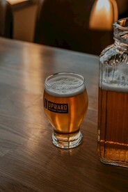啤酒