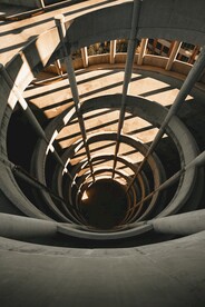 旋转建筑通道