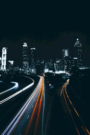 公路楼宇夜景