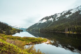 山水湖景