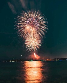 烟花海景