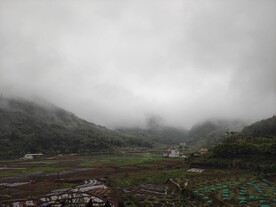 山乡晨雾