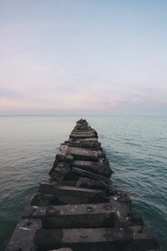 海上石桥