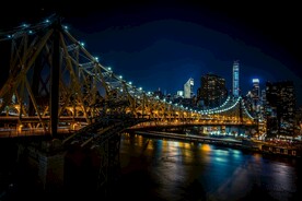 建筑和桥梁灯光夜景