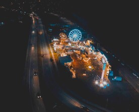 游乐园夜景