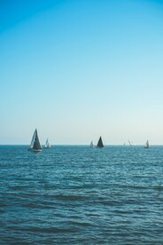 海上帆船