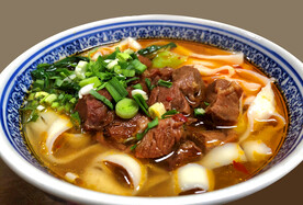 牛肉刀削面